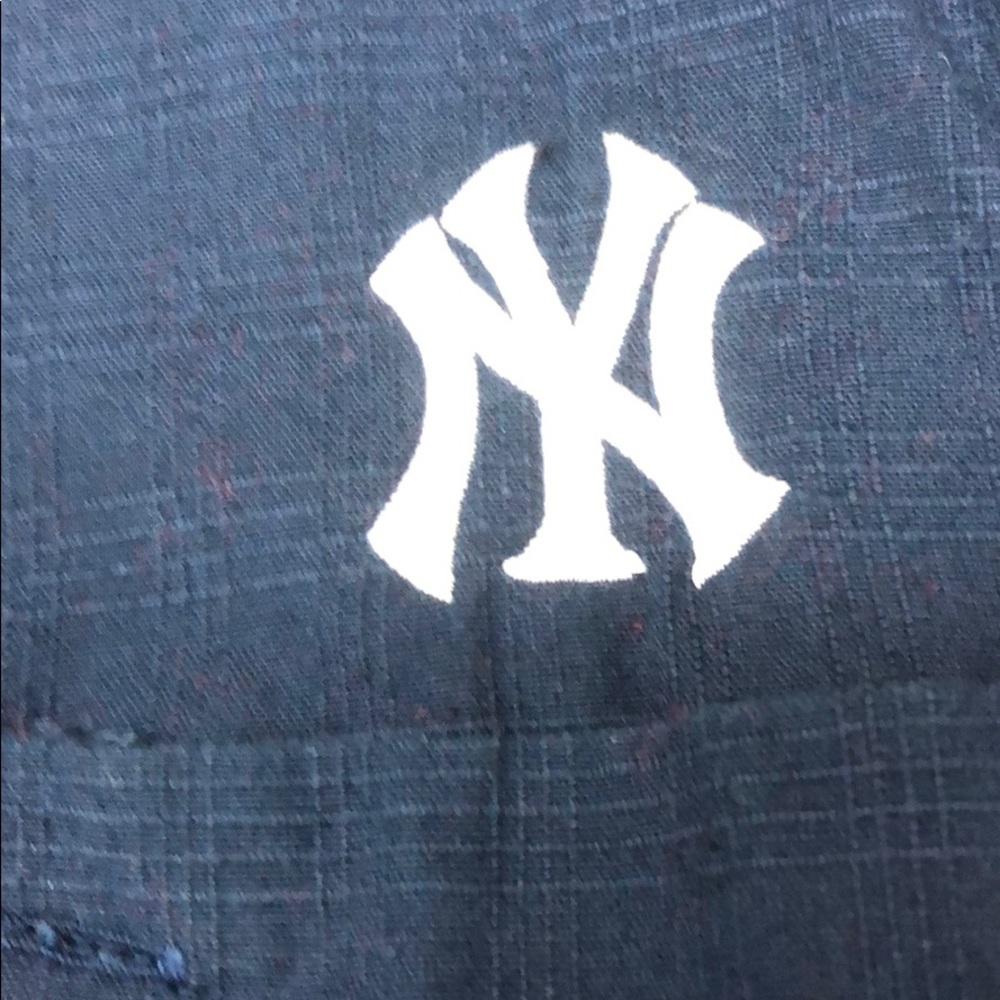 Men’s Shirt by Antigua New York Yankees XL NYY - Picture 6 of 8